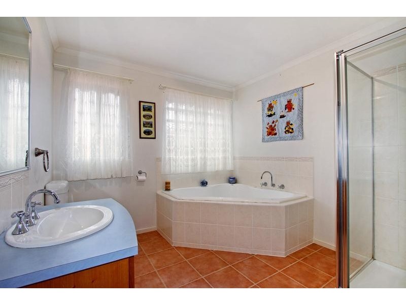 Chirnside Park VIC 3116