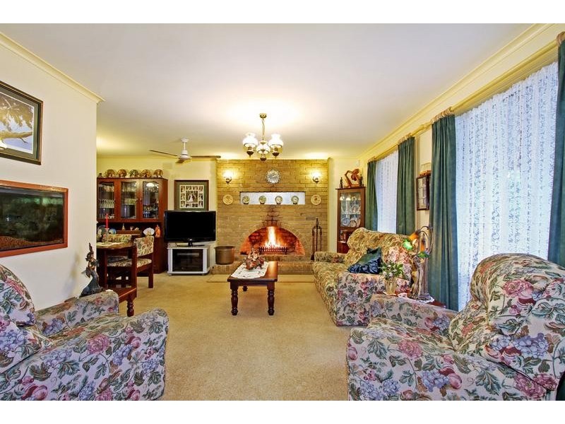 21 Songbird Avenue, Chirnside Park VIC 3116