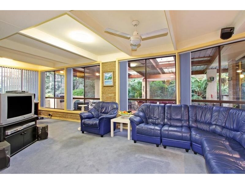 21 Songbird Avenue, Chirnside Park VIC 3116