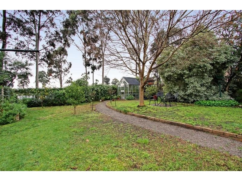21 Songbird Avenue, Chirnside Park VIC 3116