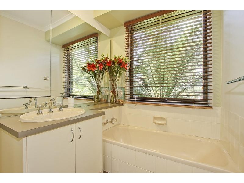 Chirnside Park VIC 3116