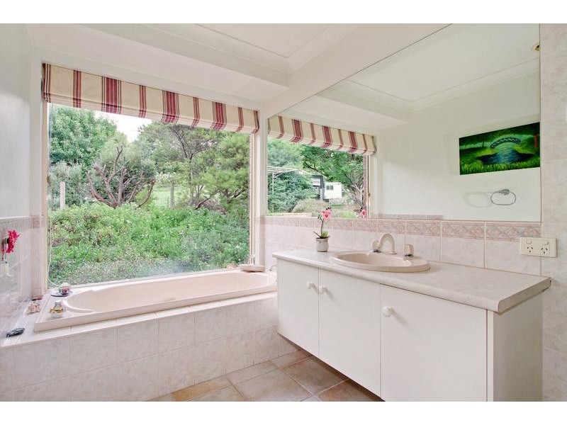 9 Vine Crescent, Wonga Park VIC 3115