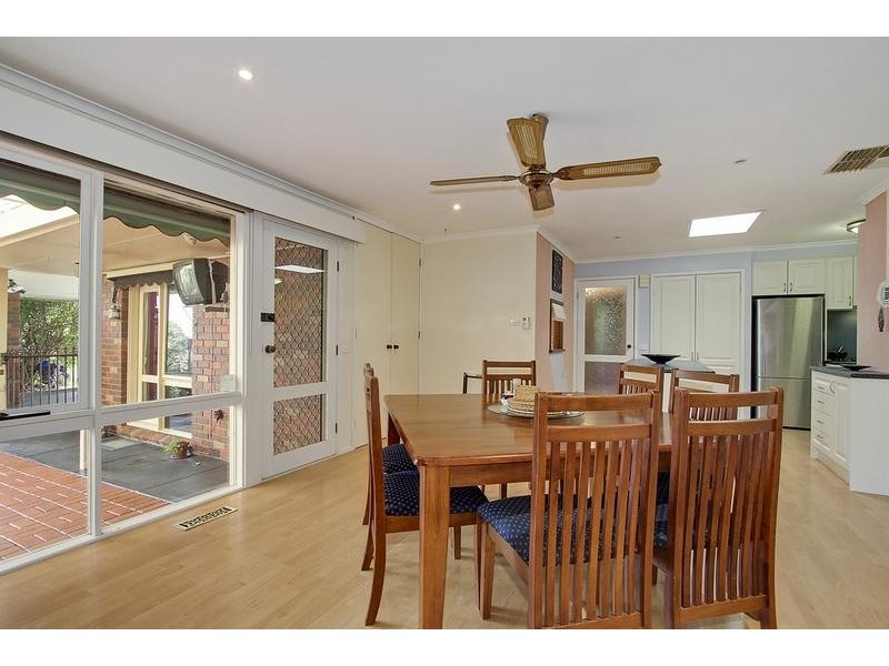 Chirnside Park VIC 3116