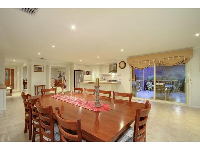 2 Russia Mews, Lilydale VIC 3140