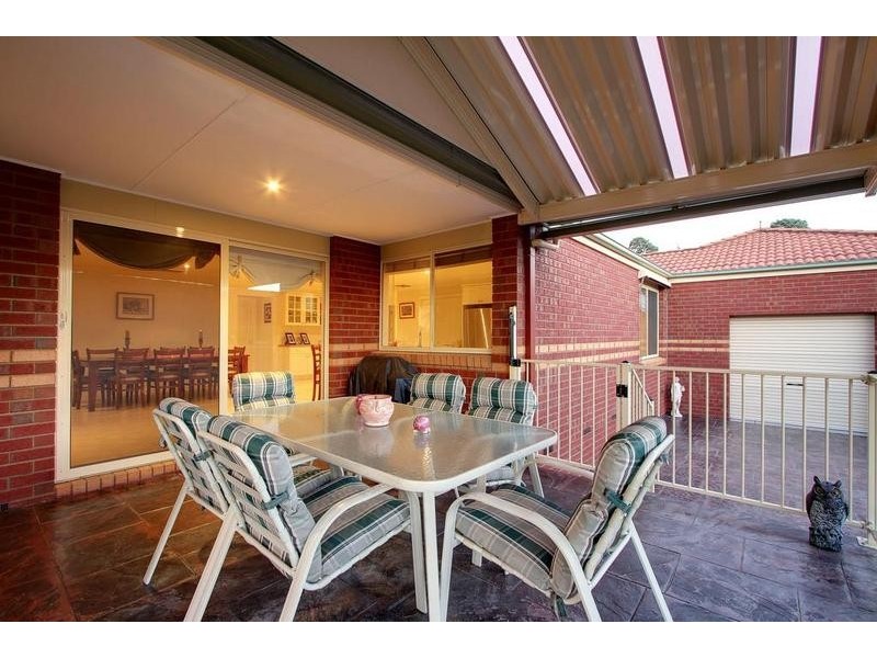 2 Russia Mews, Lilydale VIC 3140