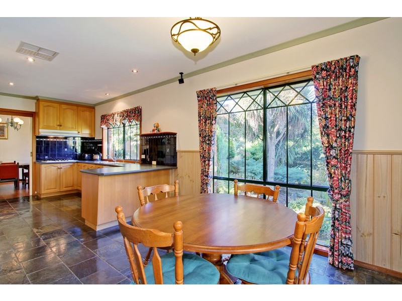 6 Waratah Court, Lilydale VIC 3140