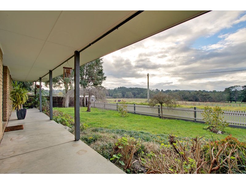 4 Stephen Road, Wandin North VIC 3139