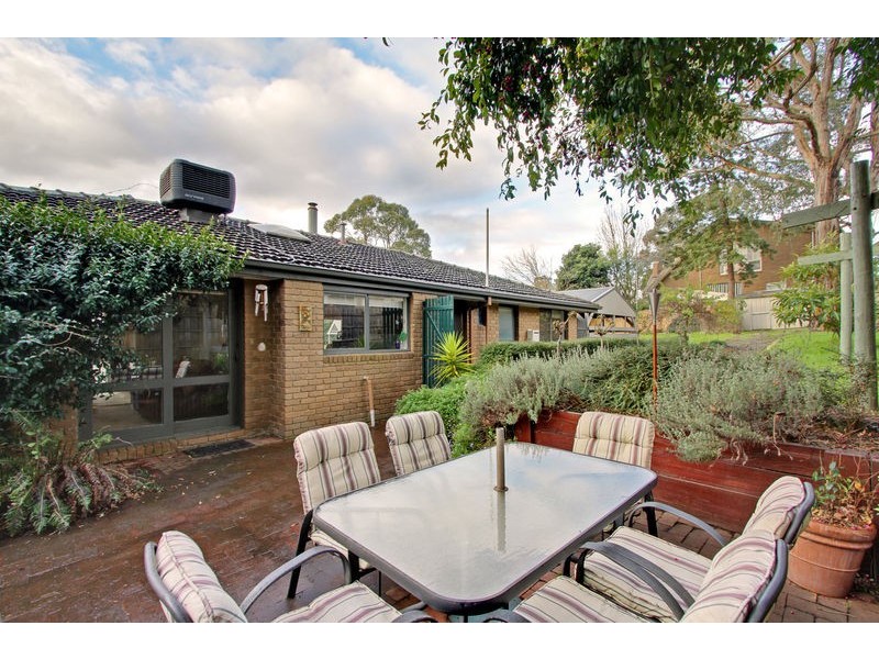 4 Stephen Road, Wandin North VIC 3139