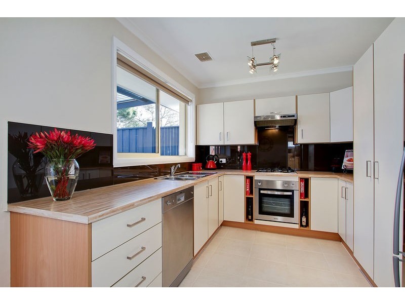 19 Rodleigh Street, Croydon VIC 3136