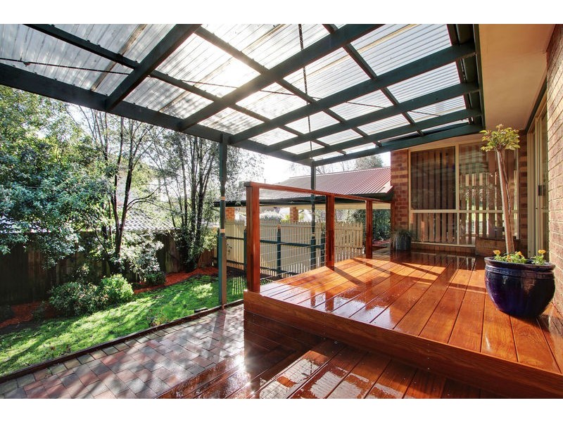 15 The Briars, Mooroolbark VIC 3138