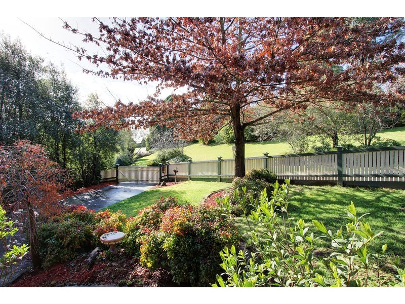 15 The Briars, Mooroolbark VIC 3138