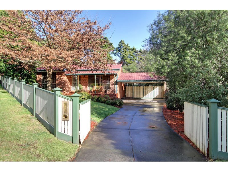 15 The Briars, Mooroolbark VIC 3138