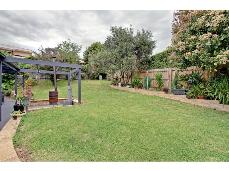 54 Walnut Drive, Kilsyth VIC 3137