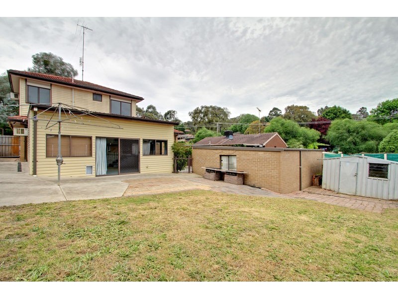 2 Barrett Court, Woori Yallock VIC 3139