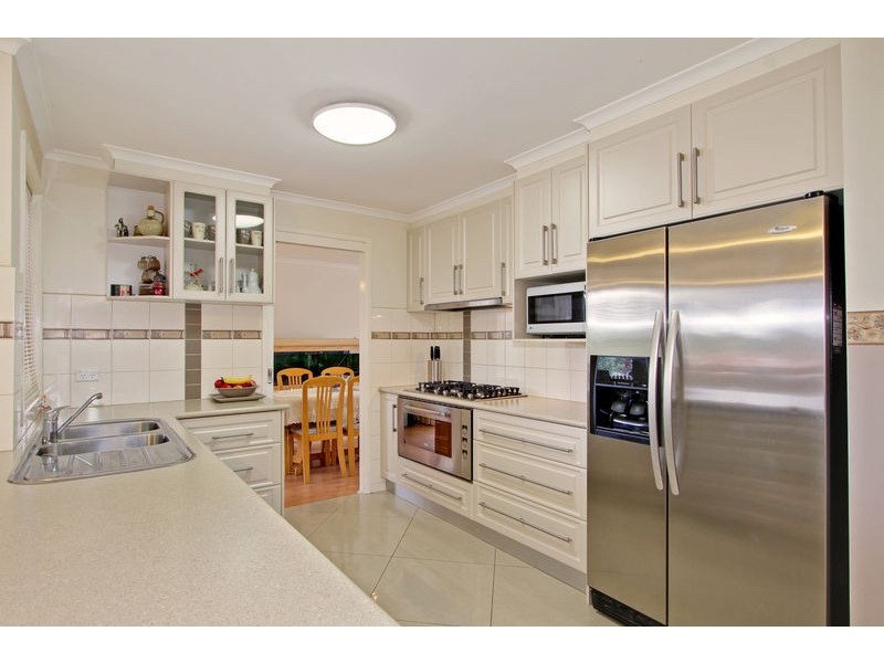 100 Lakeview Drive, Lilydale VIC 3140