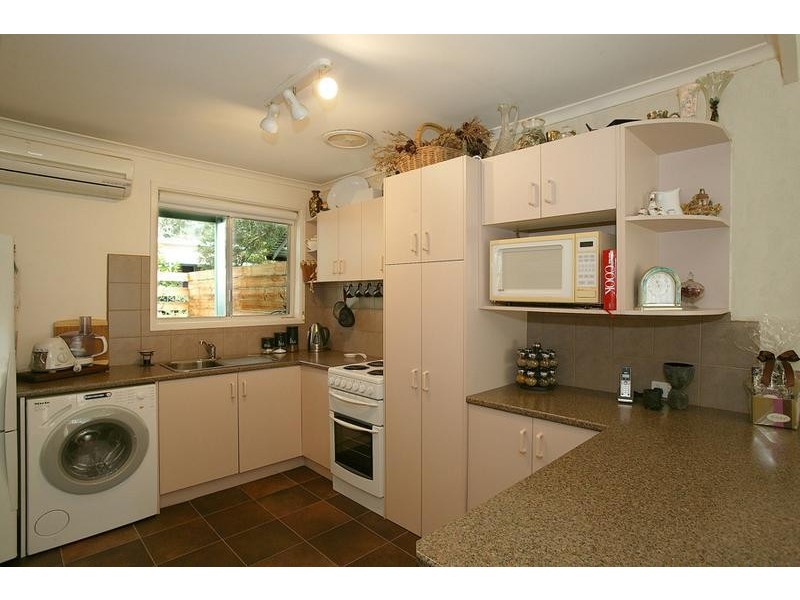 13/10-12 Ray Street, Croydon VIC 3136