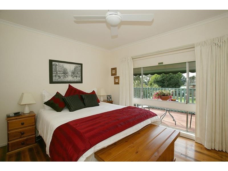 13/10-12 Ray Street, Croydon VIC 3136