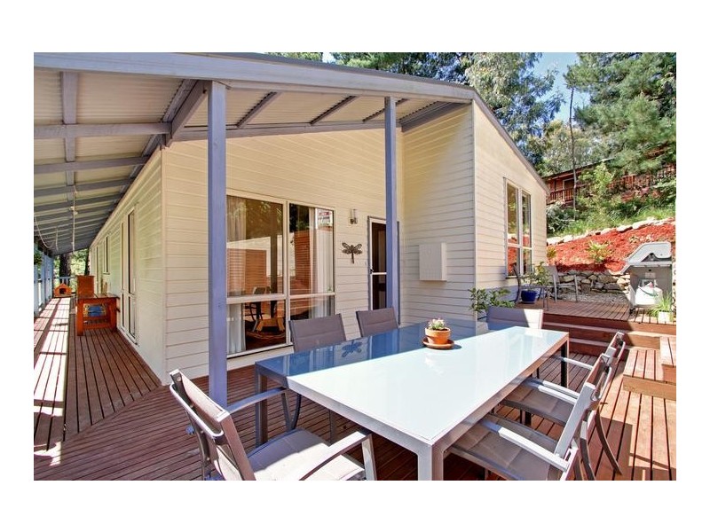 1b Marcus Street, Mount Evelyn VIC 3796