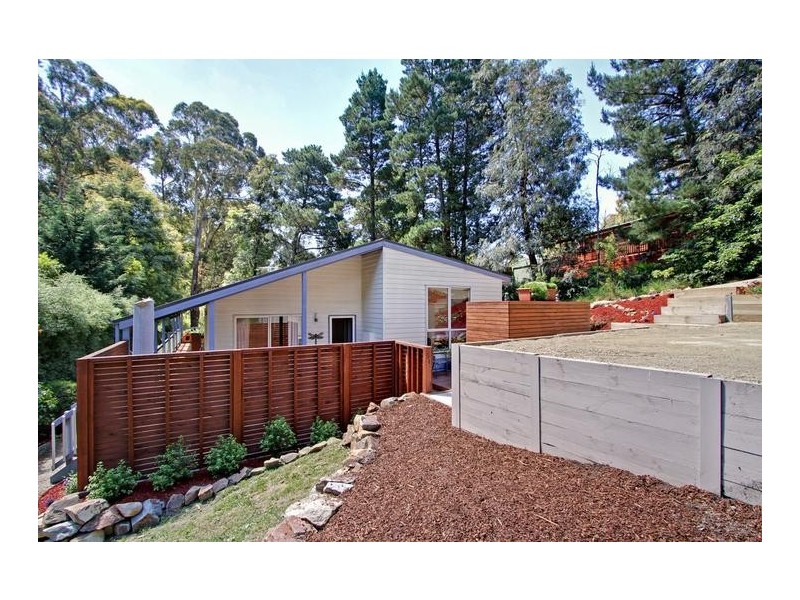 1b Marcus Street, Mount Evelyn VIC 3796