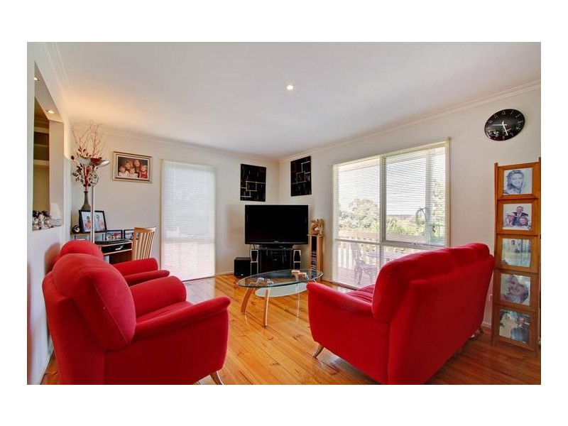 36 Viewpoint Drive, Chirnside Park VIC 3116