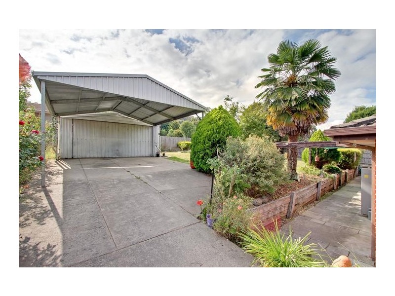 18 Trafalgar Crescent, Lilydale VIC 3140