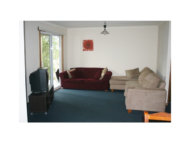 5 Fifth Street, Eildon VIC 3713