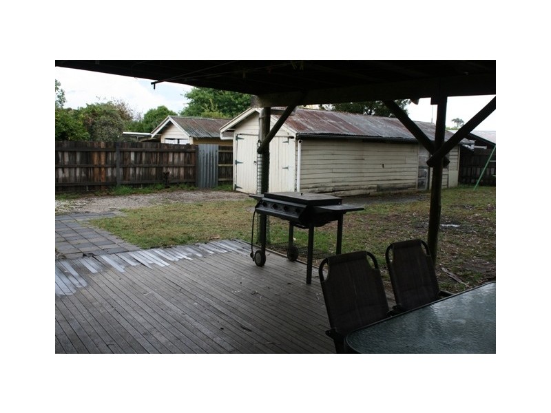 5 Fifth Street, Eildon VIC 3713