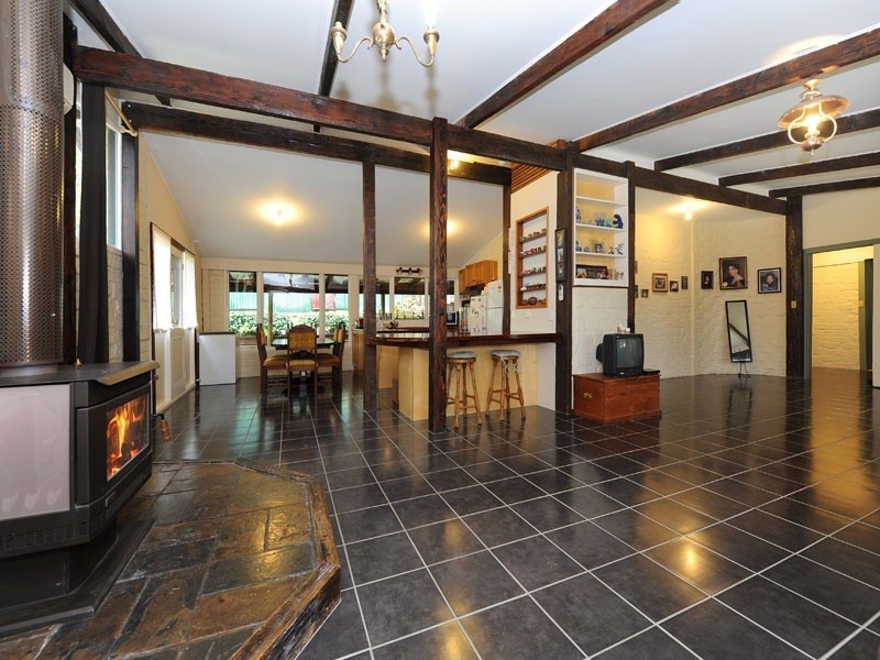 12 Omonia Drive, Healesville VIC 3777