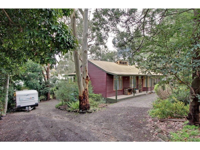 13 The Crescent, Mount Evelyn VIC 3796