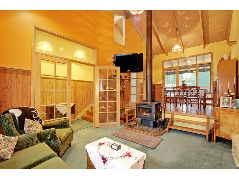 13 The Crescent, Mount Evelyn VIC 3796