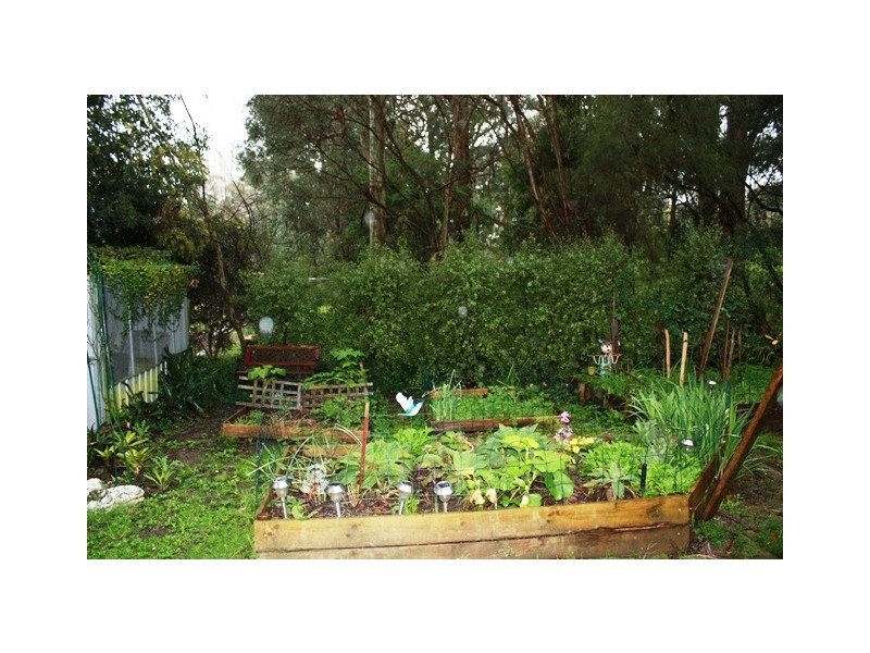 13 The Crescent, Mount Evelyn VIC 3796