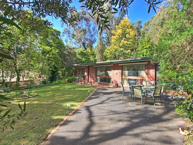 13 Inverness Road, Mount Evelyn VIC 3796