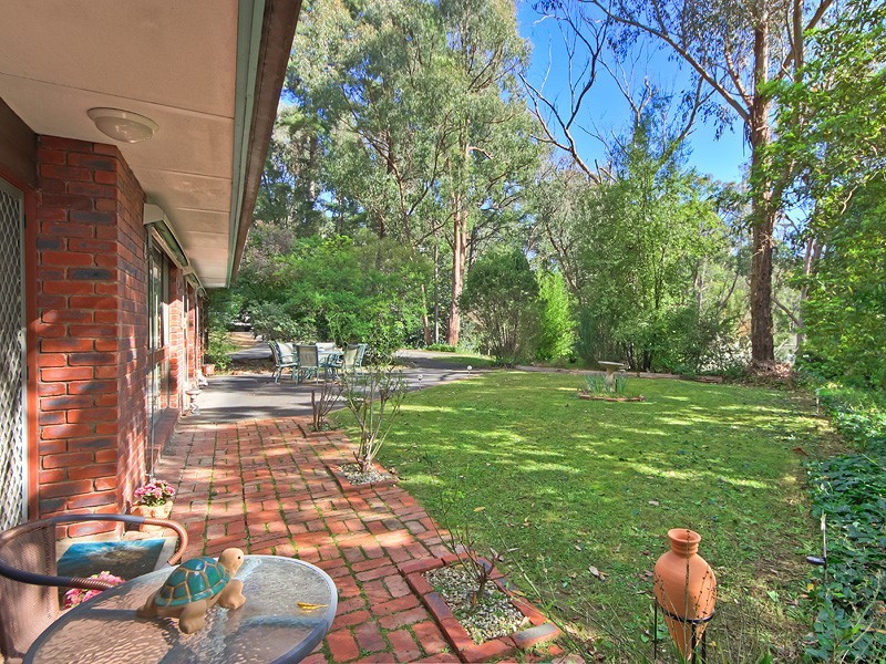 13 Inverness Road, Mount Evelyn VIC 3796