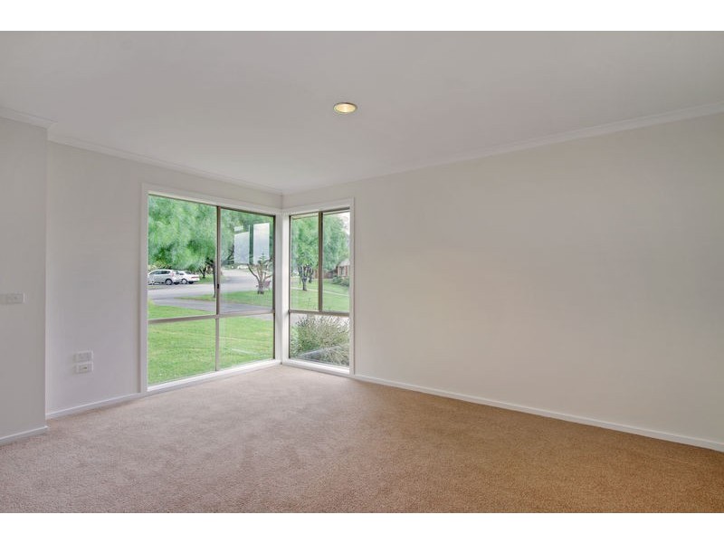 82 Tudor Village Drive, Lilydale VIC 3140