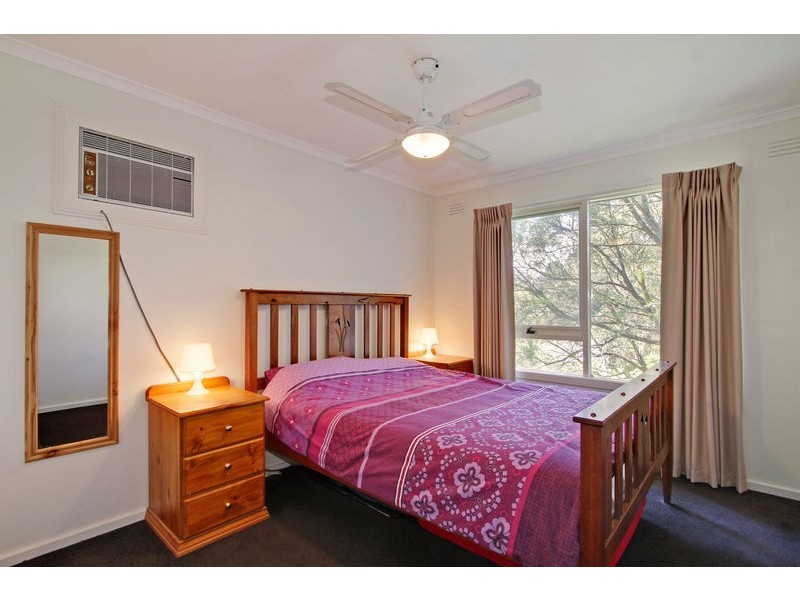 10 Eastview Avenue, Seville East VIC 3139