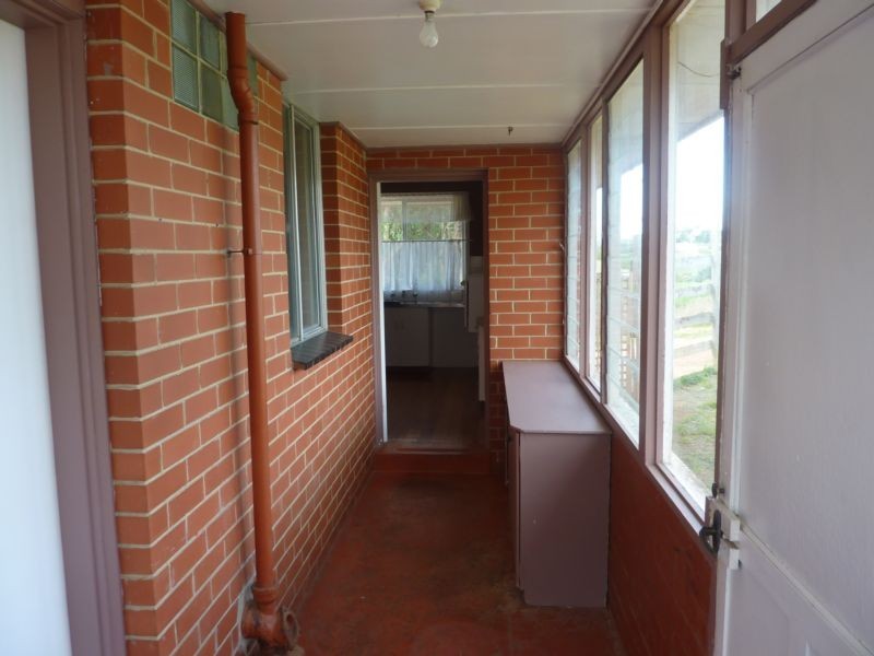68 Parker Road, Wandin North VIC 3139