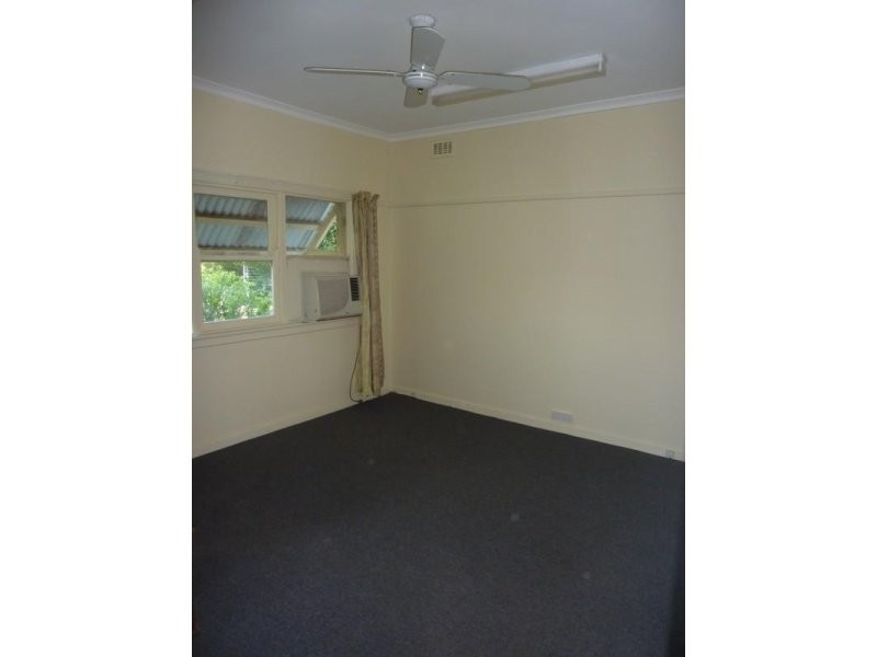 8 Joyce Road, Seville VIC 3139