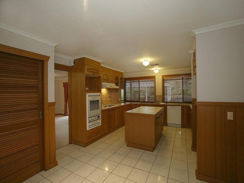 21 Aumann Court, Croydon North VIC 3136