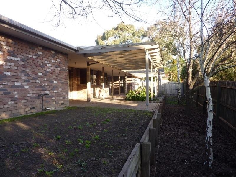 21 Aumann Court, Croydon North VIC 3136