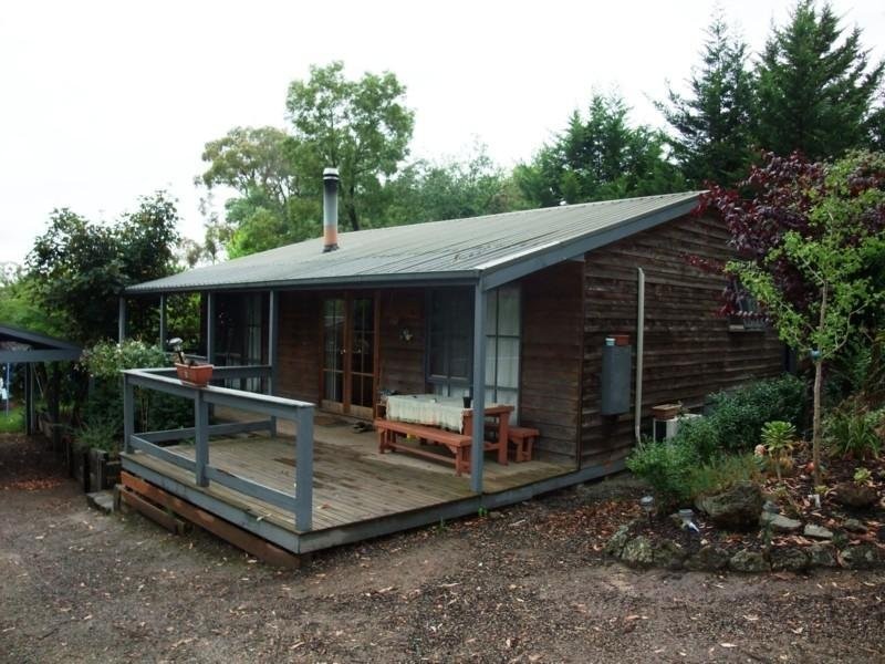 23 Railway Road, Seville VIC 3139