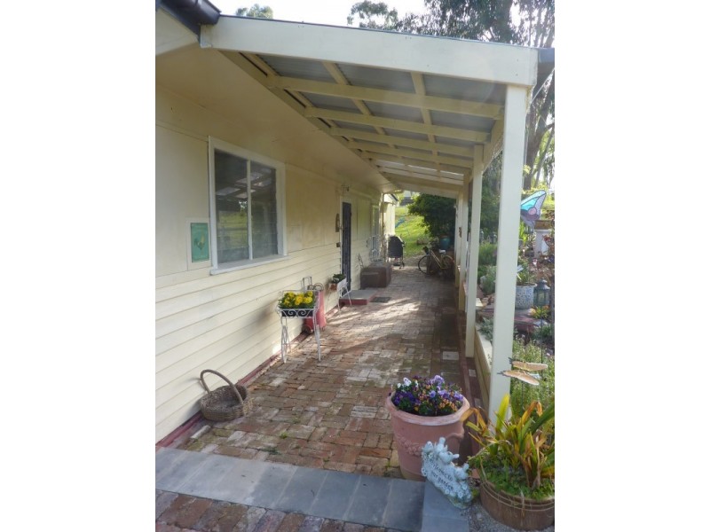 2 Bridgewater Road, Seville VIC 3139