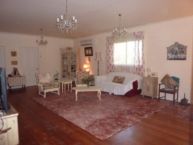 2 Bridgewater Road, Seville VIC 3139