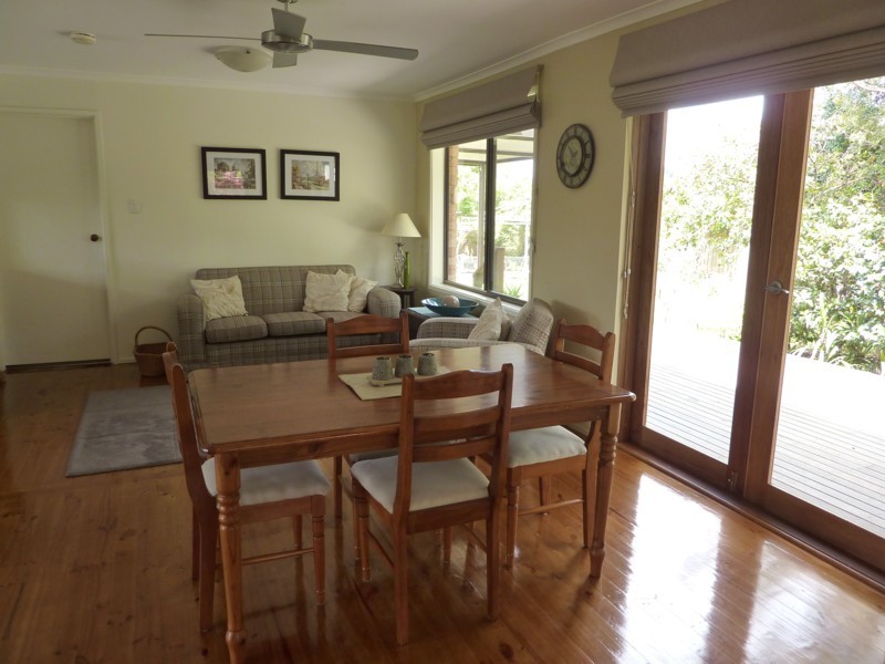 14 Hickman Place, Seville VIC 3139