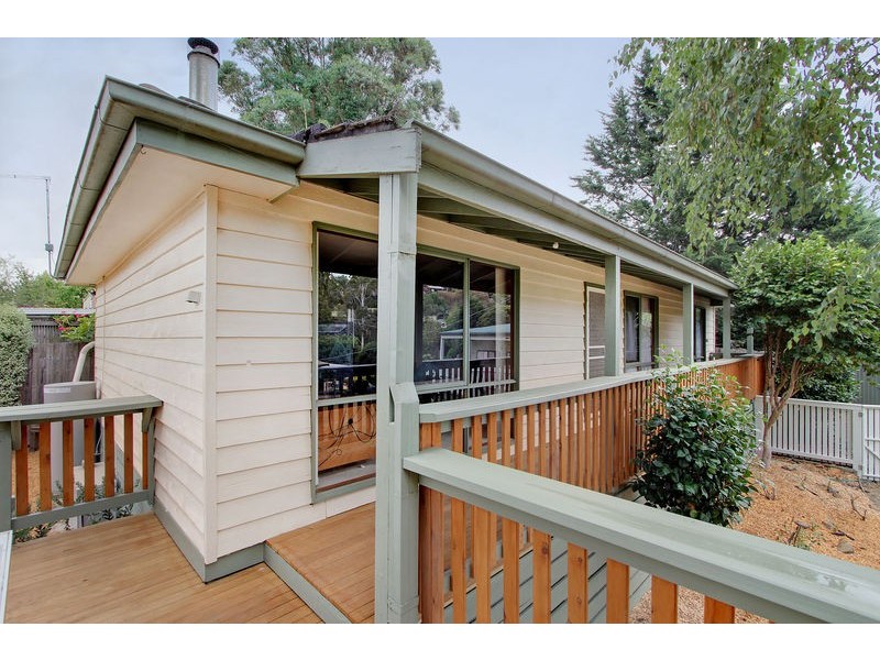 2 Joan Court, Woori Yallock VIC 3139