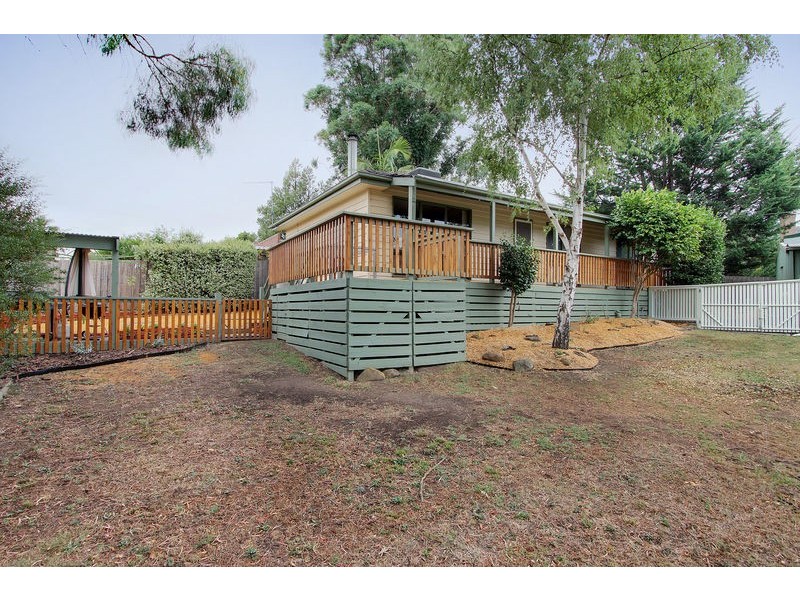 2 Joan Court, Woori Yallock VIC 3139