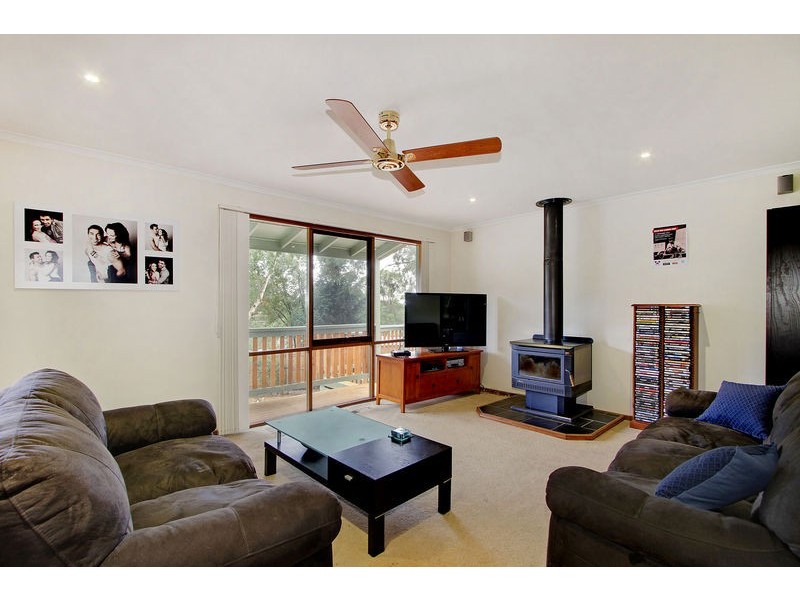 2 Joan Court, Woori Yallock VIC 3139