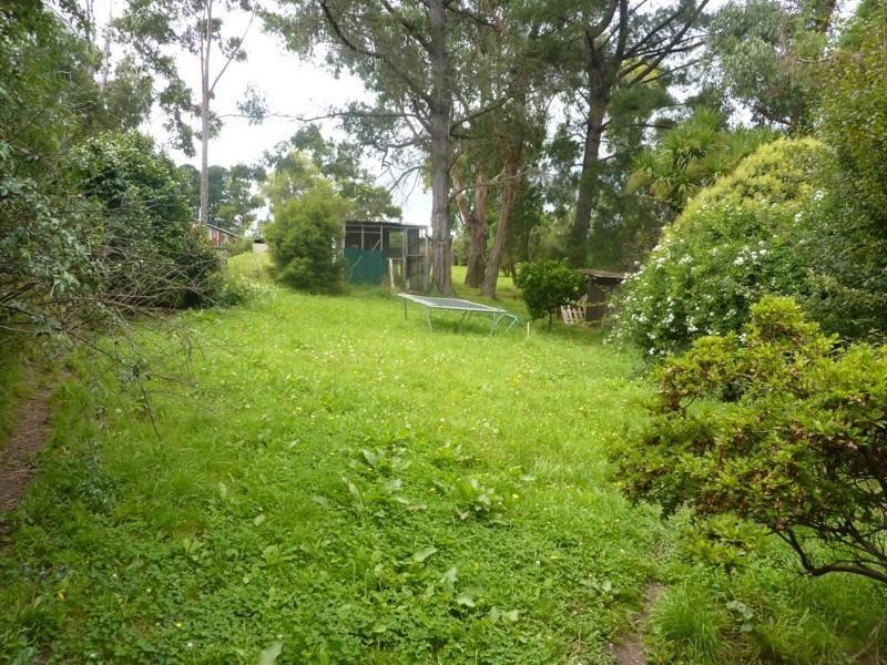 28 Old Warburton Road, Seville VIC 3139