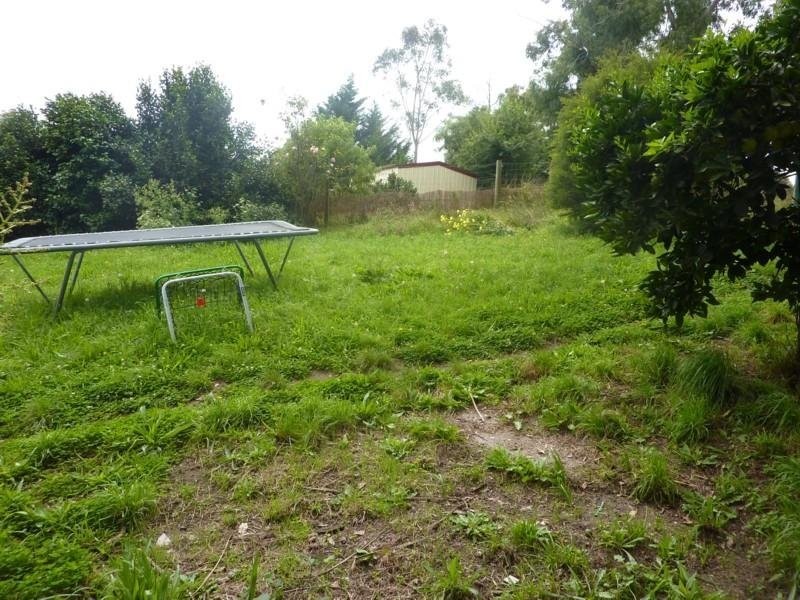 28 Old Warburton Road, Seville VIC 3139