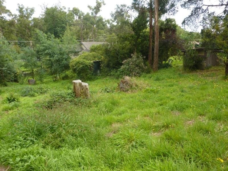 28 Old Warburton Road, Seville VIC 3139