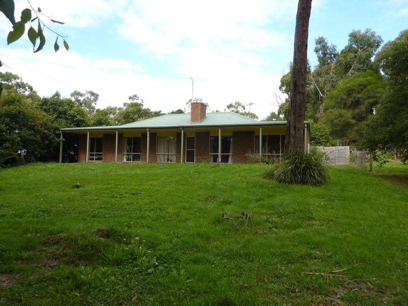 1933 Healesville Kooweerup Road, Yellingbo VIC 3139